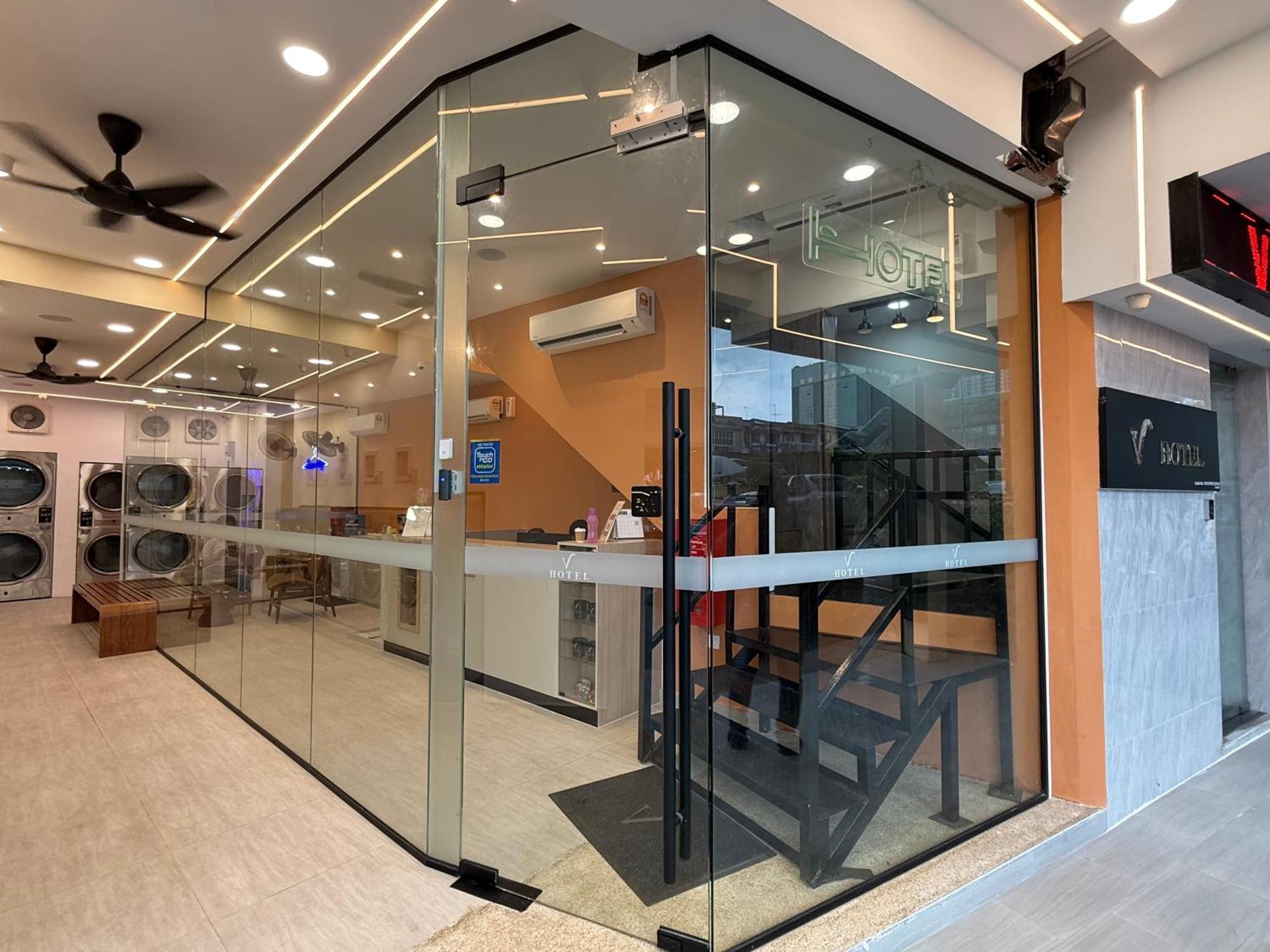 V Hotel 新山 外观 照片